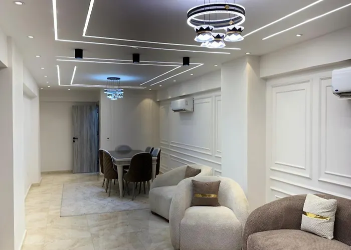 شقه فندقيه بالمهندسين 3 غرف و 3 حمام