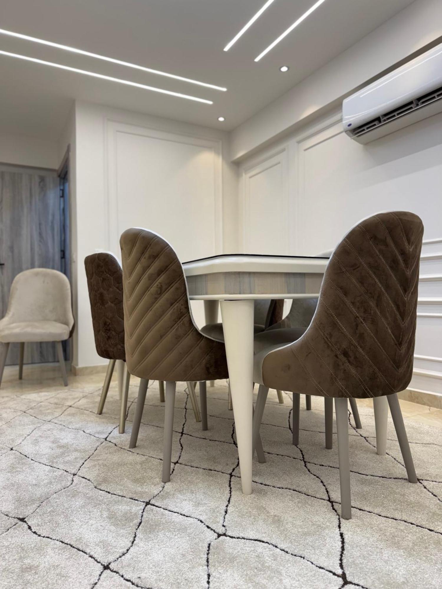 شقه فندقيه بالمهندسين 3 غرف و 3 حمام Apartment *