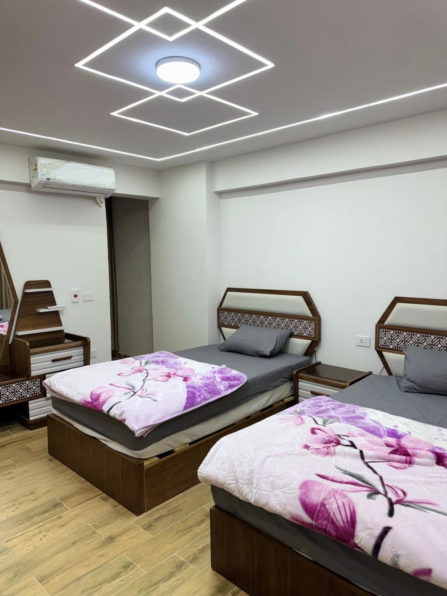 شقه فندقيه بالمهندسين 3 غرف و 3 حمام Apartment